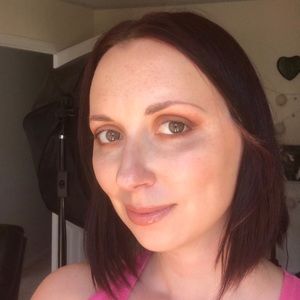 Meet your Posher, Pamela